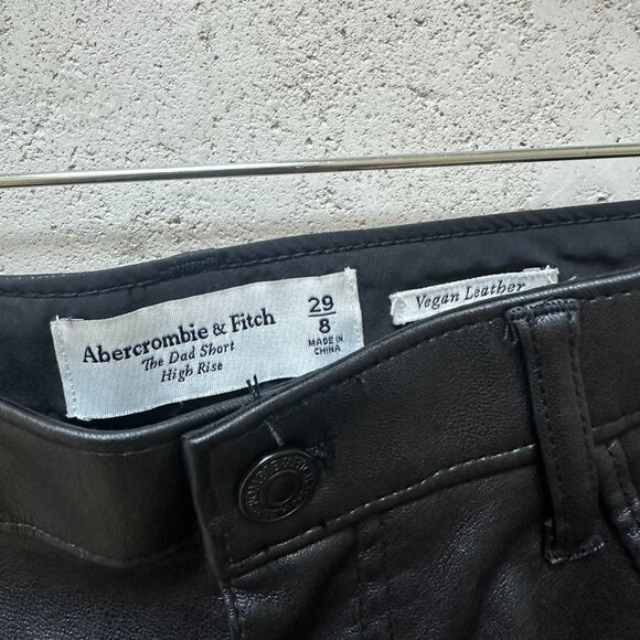 Abercrombie & Fitch Black The Dad Short High Rise Vegan Leather Curve Love 29 - Picture 7 of 9